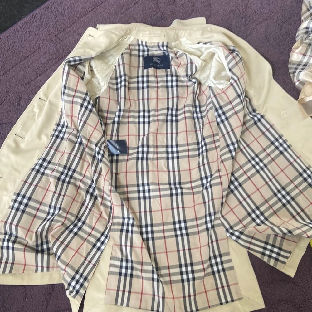 Burberry Camden Heritage Car Coat - Picture 10 of 16